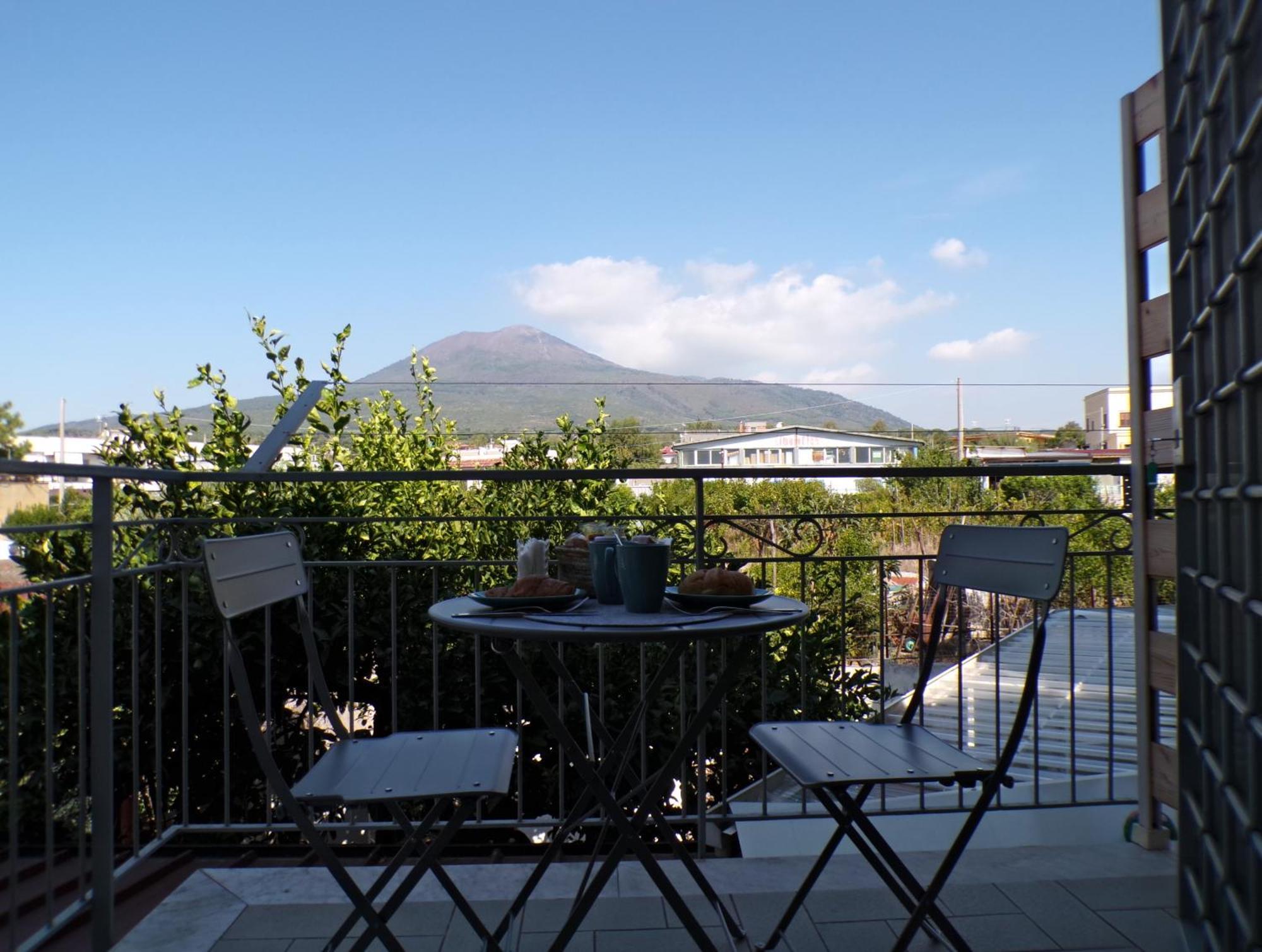 Casa Di Nonna Margherita Trecase Bagian luar foto